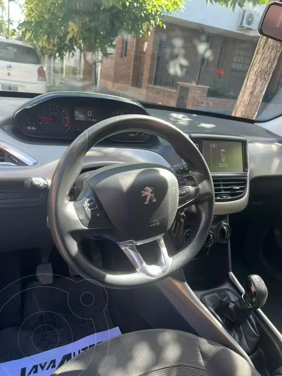 Peugeot 2008 Allure (1587 Cc) 2016 - foto 3