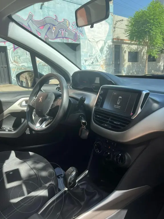 Peugeot 2008 Allure (1587 Cc) 2016 - foto 4