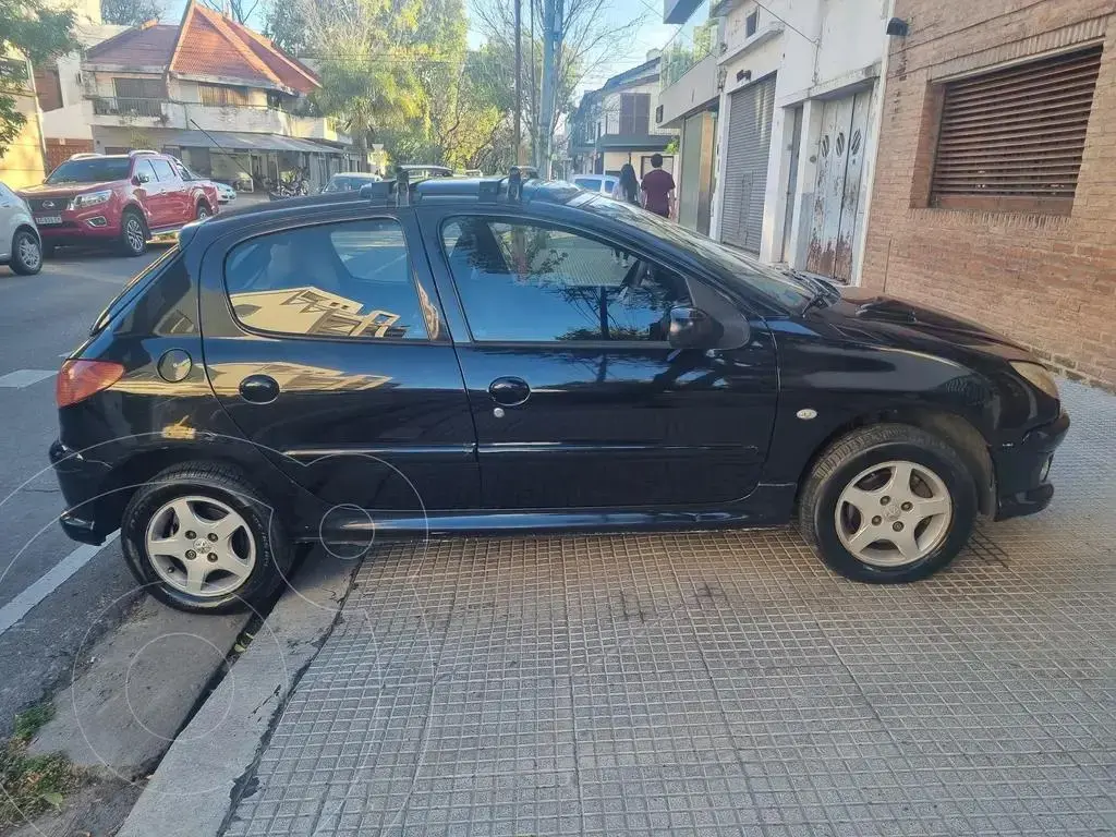 Peugeot 206 1.6 Xt Premium 5P Tiptronic Nav (1587 Cc) 2007 - foto 2