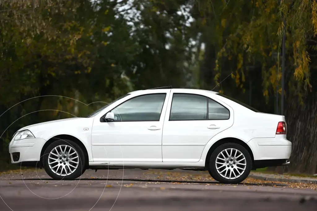 Volkswagen Bora 1.8 T Highline Cuero (1781 Cc) 2011 - foto 3