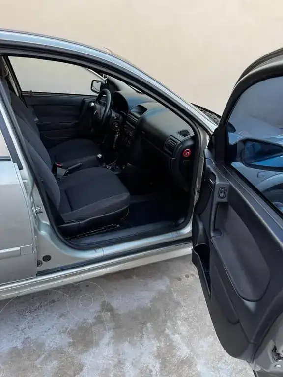Chevrolet Astra Gl 2.0 5P  2010 - foto 4