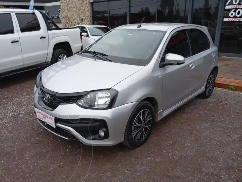 Toyota Etios Sedán Xls  2020 - foto 2