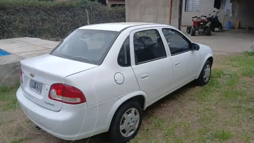 Chevrolet Classic 4P Ls  2015 - foto 4