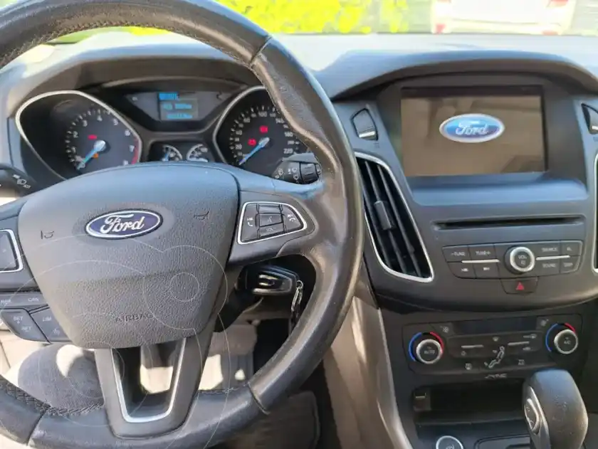 Ford Focus Sedán 2.0L Se Aut  2018 - foto 3