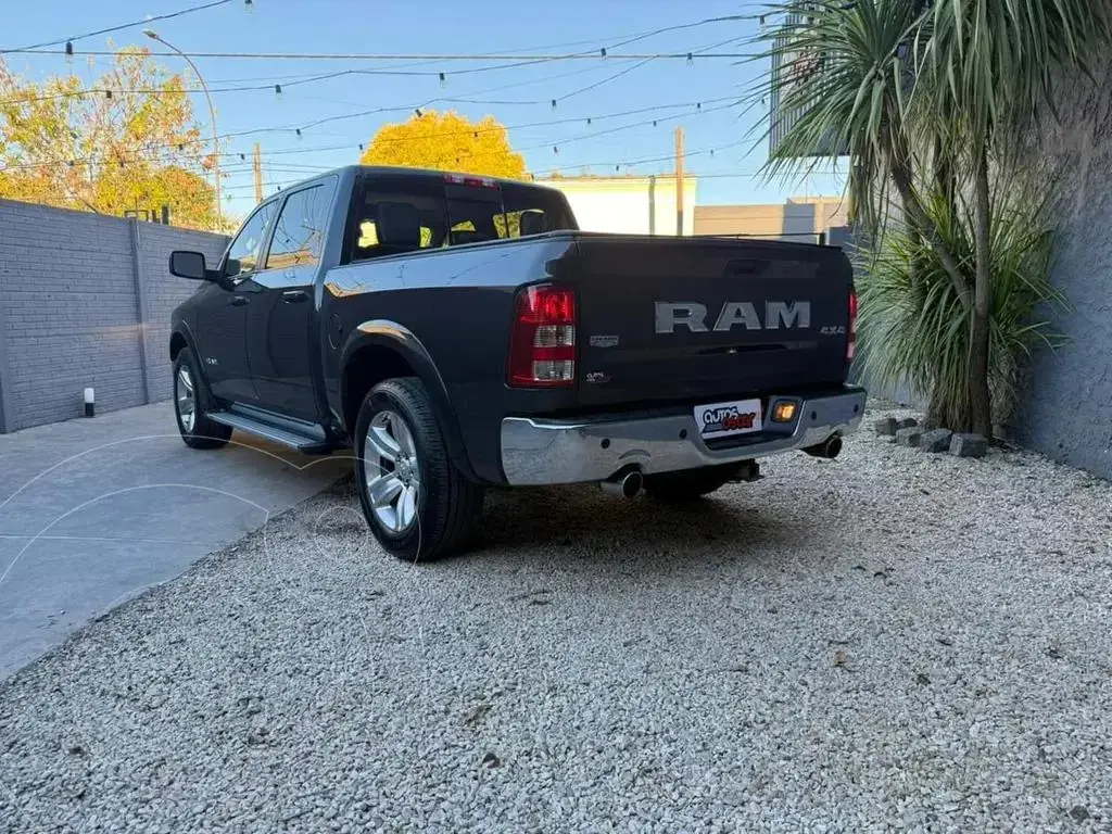 Dodge Ram Ram 1500 5.7 D/Cab 4X4 Laramie 2020 - foto 4