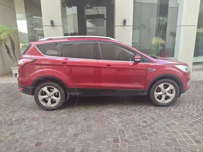 Ford Kuga 2.0L Titanium 4X4  2018 - foto 2
