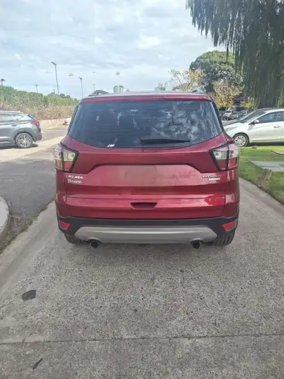 Ford Kuga 2.0L Titanium 4X4  2018 - foto 4