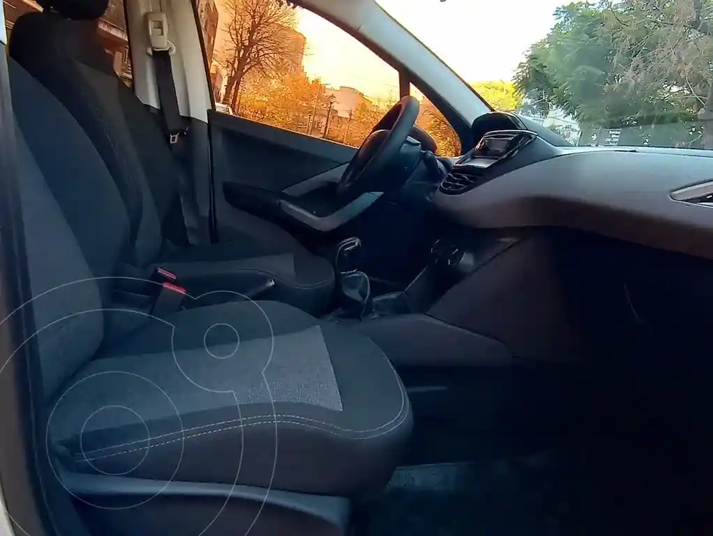 Peugeot 208 Active 1.6  2019 - foto 5