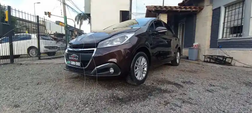 Peugeot 208 Allure 1.5  2017 - foto 2
