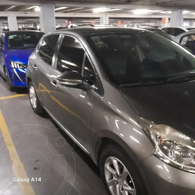 Peugeot 208 Allure 1.5  2015 - foto 1