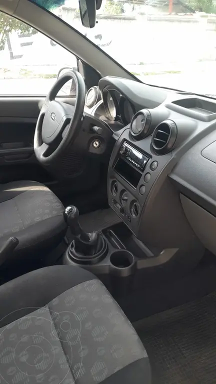 Ford Fiesta One Ambiente Plus (1598 Cc) 2013 - foto 3