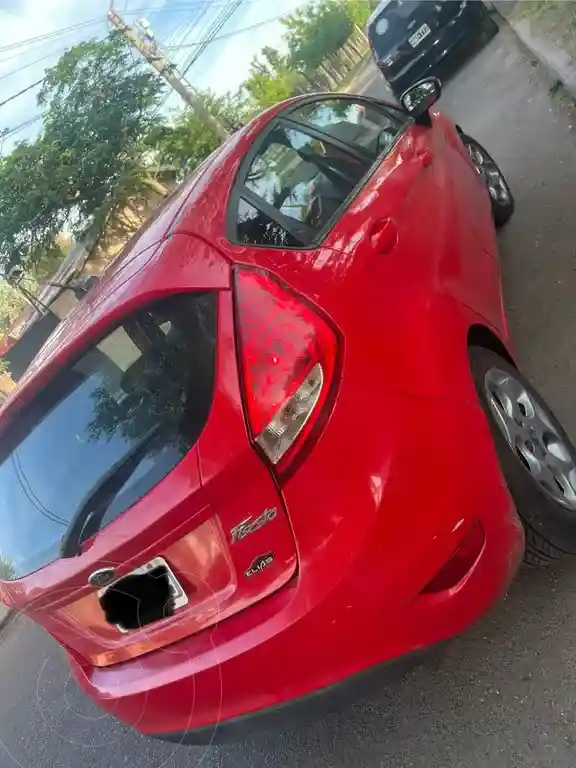 Ford Fiesta Kinetic Sedán Titanium  2013 - foto 5