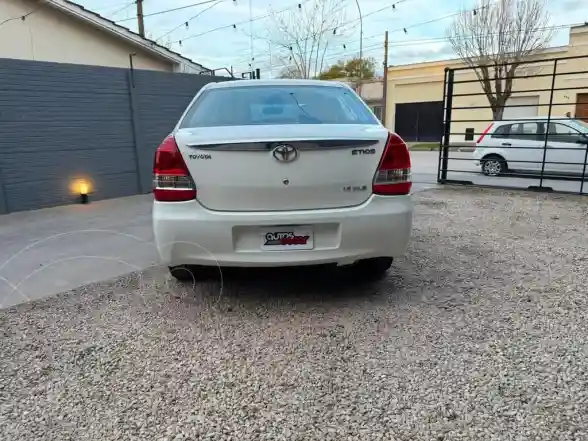Toyota Etios Sedán Xls  2014 - foto 5