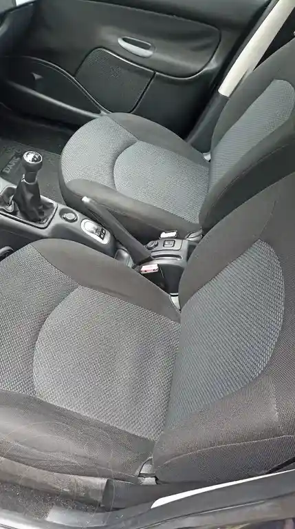 Peugeot 207 Compact 1.4 Hdi Allure 5P  2013 - foto 4