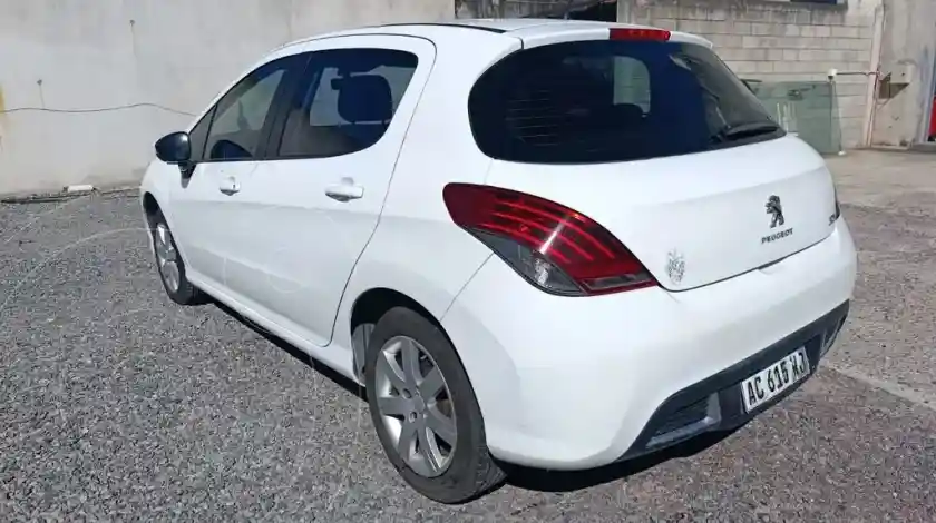 Peugeot 308 Active  2018 - foto 1