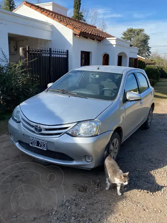 Toyota Etios Hatchback Xs (1496 Cc) 2016 - foto 1