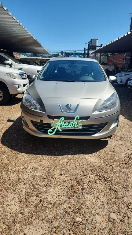 Peugeot 408 2014 - foto 1