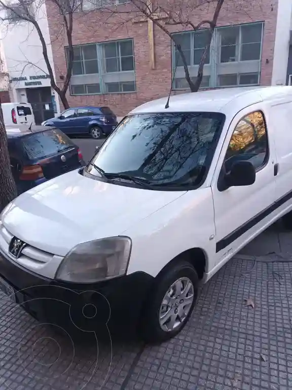 Peugeot Partner Furgón Confort  2015 - foto 3