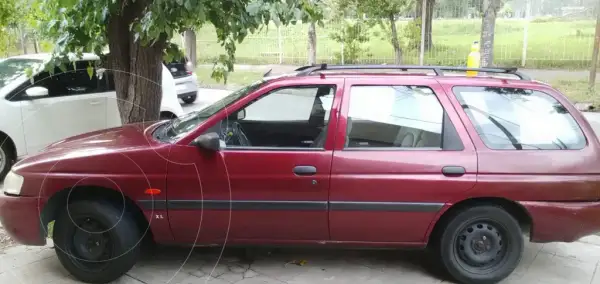 Ford Escort 1999 - foto 1
