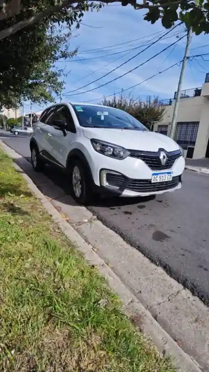Renault Captur Zen  2018 - foto 2