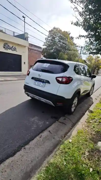 Renault Captur Zen  2018 - foto 4