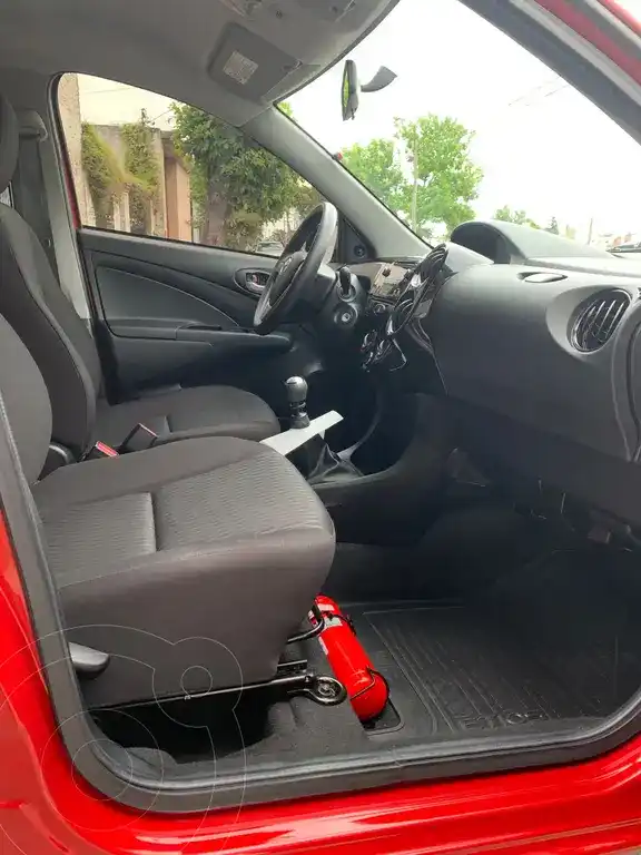 Toyota Etios Hatchback X  2023 - foto 3
