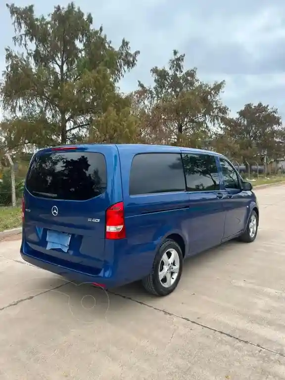 Mercedes-Benz Vito Furgón Mixto 111 Cdi Ac  2019 - foto 2