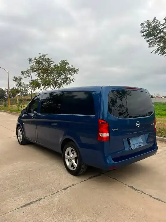 Mercedes-Benz Vito Furgón Mixto 111 Cdi Ac  2019 - foto 4