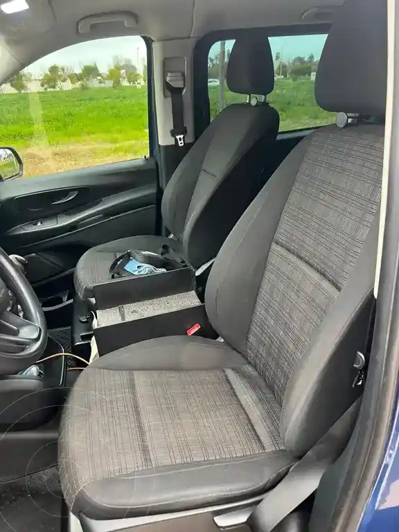 Mercedes-Benz Vito Furgón Mixto 111 Cdi Ac  2019 - foto 5