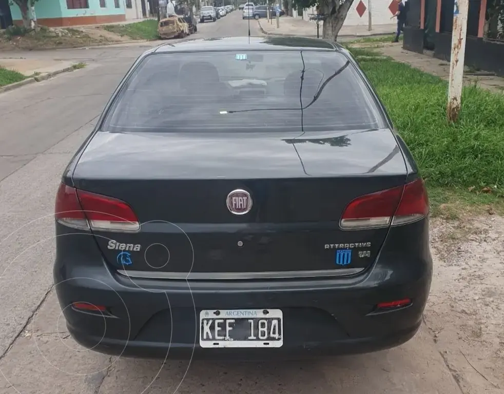 Fiat Siena 1.4 Attractive Active (1368 Cc) 2011 - foto 3