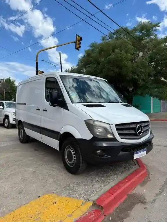 Mercedes-Benz Sprinter Street Furgón 411 3250 Tn V1  2018 - foto 3