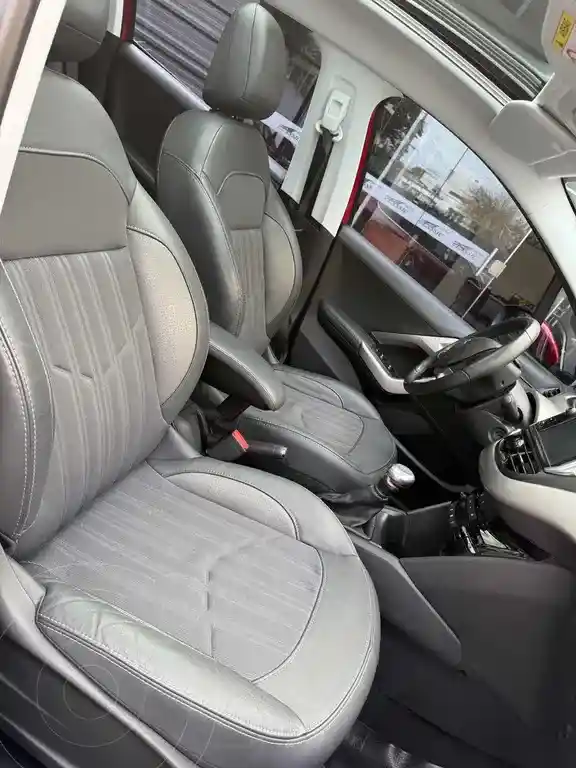Peugeot 208 Feline 1.6 Pack Cuir  2016 - foto 4