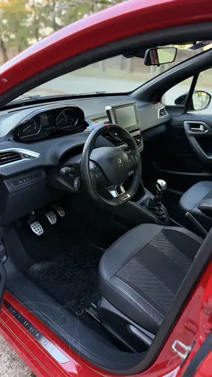 Peugeot 208 Gt 1.6 Thp  2019 - foto 3