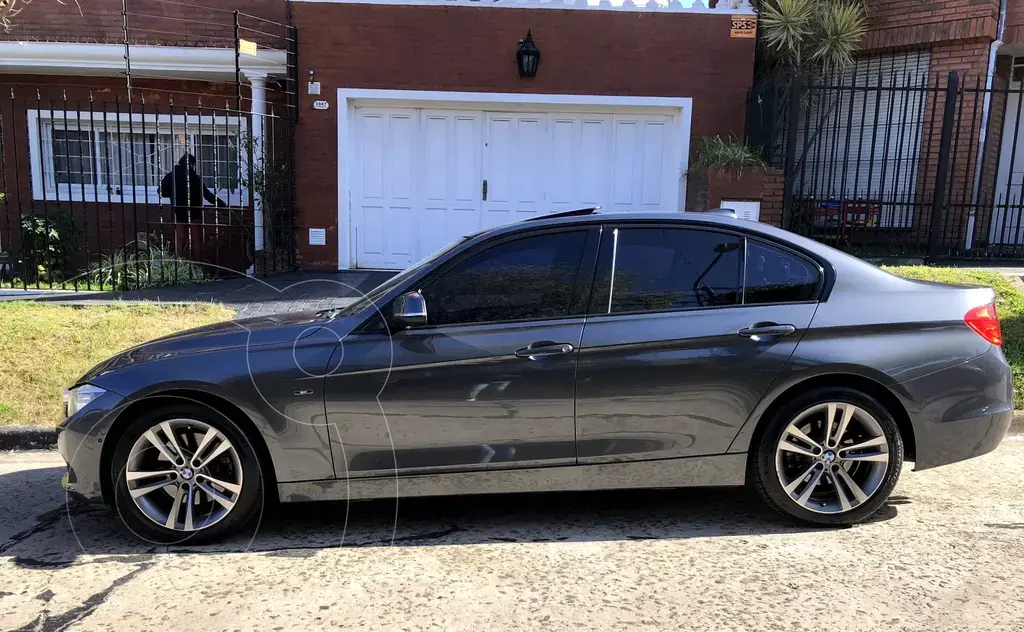 Bmw Serie 3 Sedán 328I Sport Line (1997 Cc) 2014 - foto 2