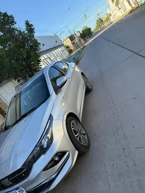 Fiat Cronos 1.8L Precision  2023 - foto 1