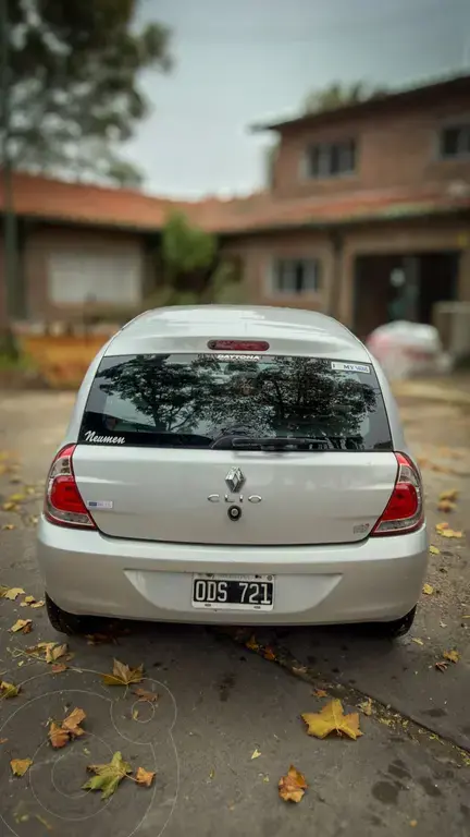 Renault Clio Mío 5P Confort Plus  2014 - foto 3
