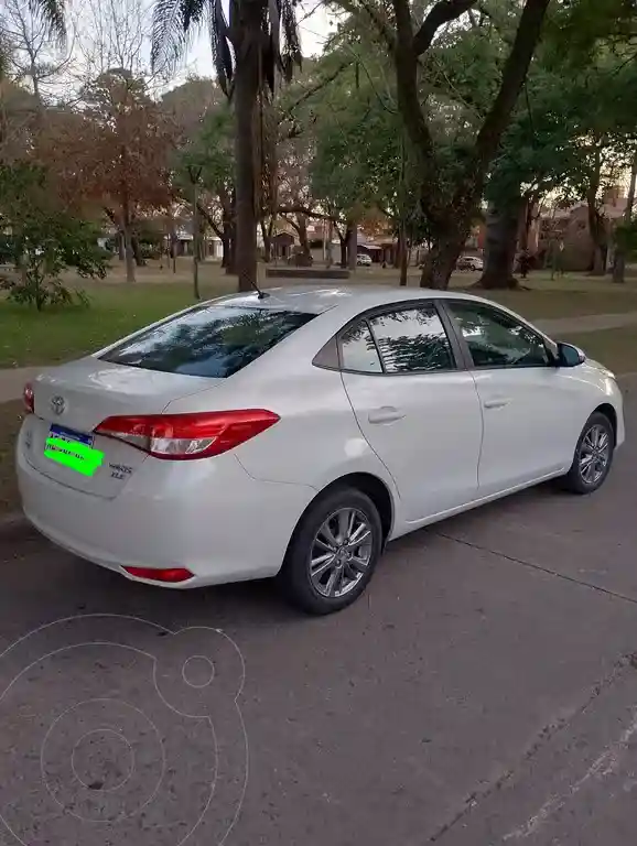 Toyota Yaris Sedán 1.5 Xls  2020 - foto 2
