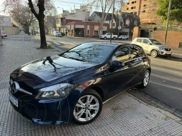 Mercedes-Benz Clase A Hatchback 200 Urban Aut  2018 - foto 1