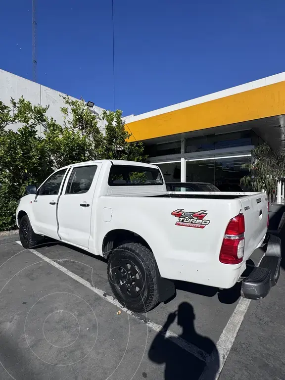 Toyota Hilux 2.5 4X4 Dx Dc (2494 Cc) 2012 - foto 2