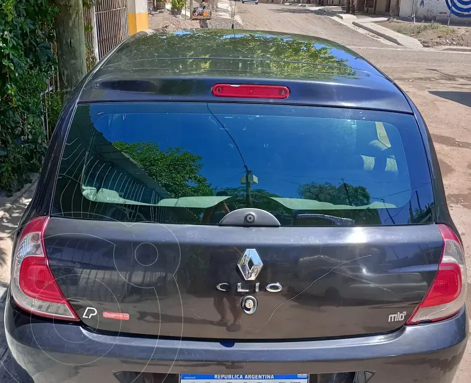 Renault Clio Mío 3P Expression (1149 Cc) 2016 - foto 2