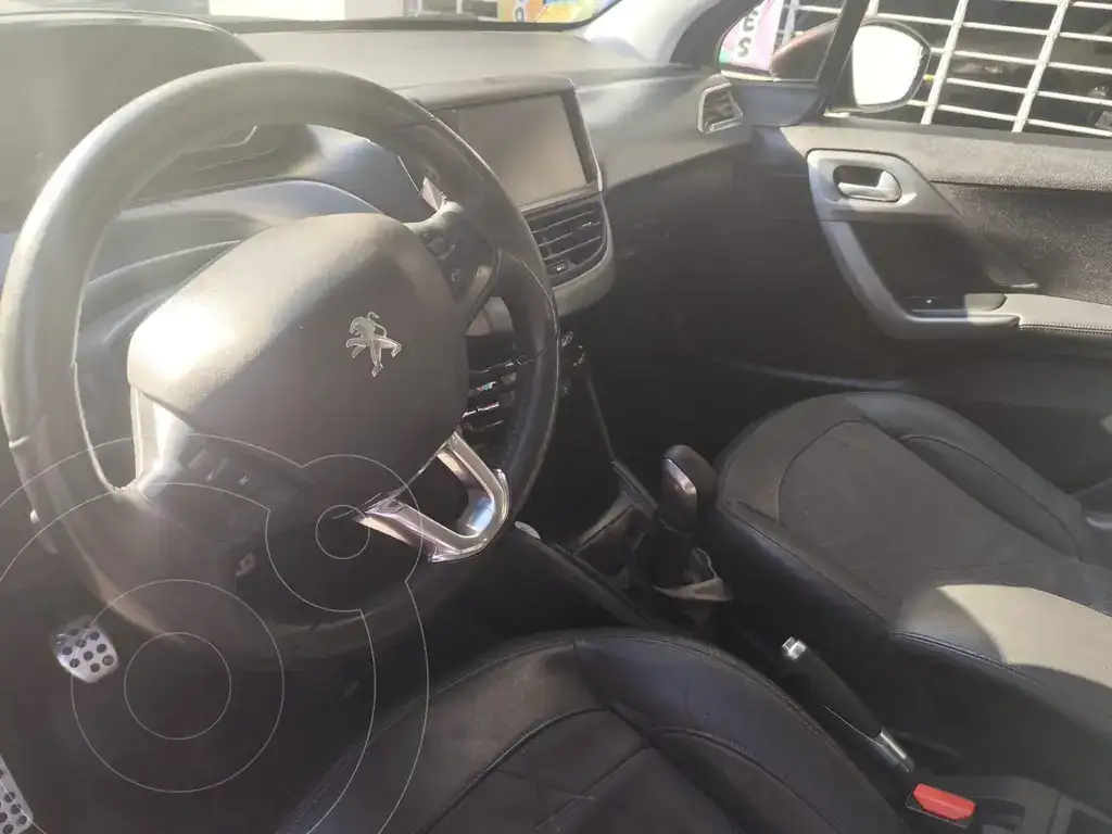 Peugeot 208 Feline 1.6 Pack Cuir  2013 - foto 5