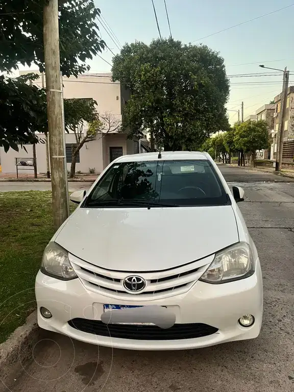 Toyota Etios 2016 - foto 1