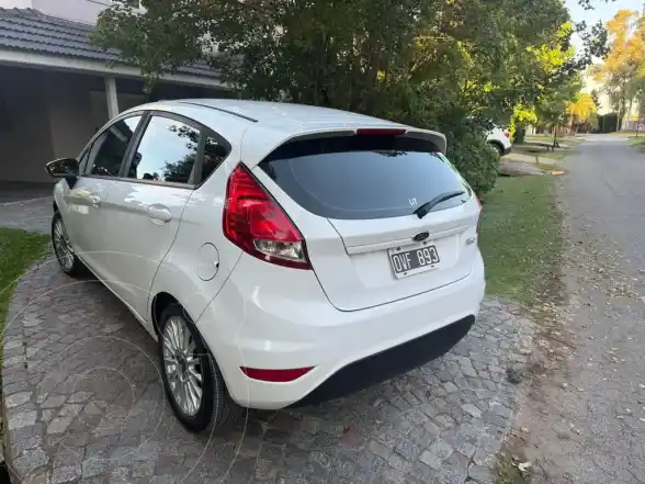 Ford Fiesta Kinetic Se  2015 - foto 3