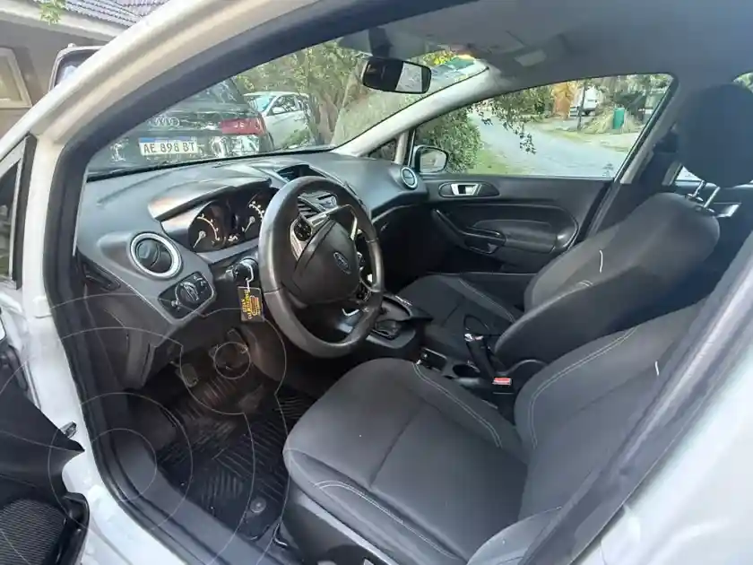 Ford Fiesta Kinetic Se  2015 - foto 4
