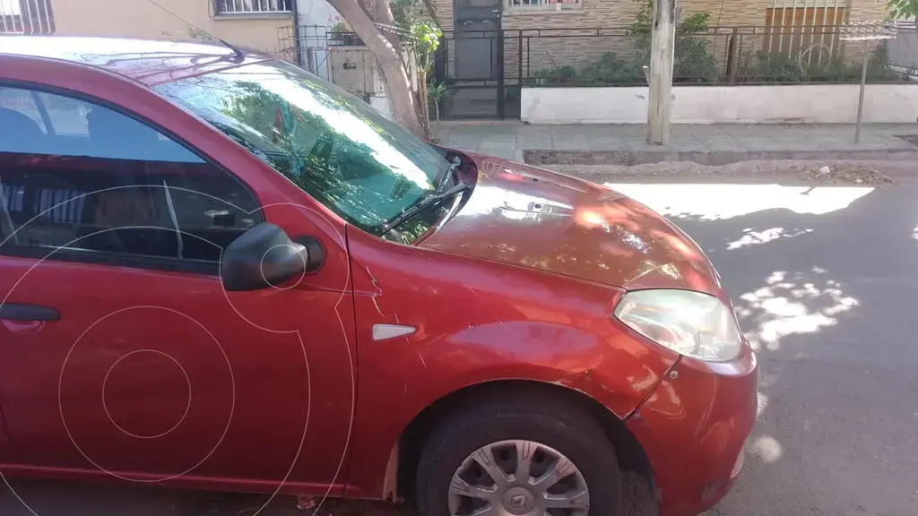 Renault Sandero 1.6 Pack Plus (1598 Cc) 2011 - foto 2