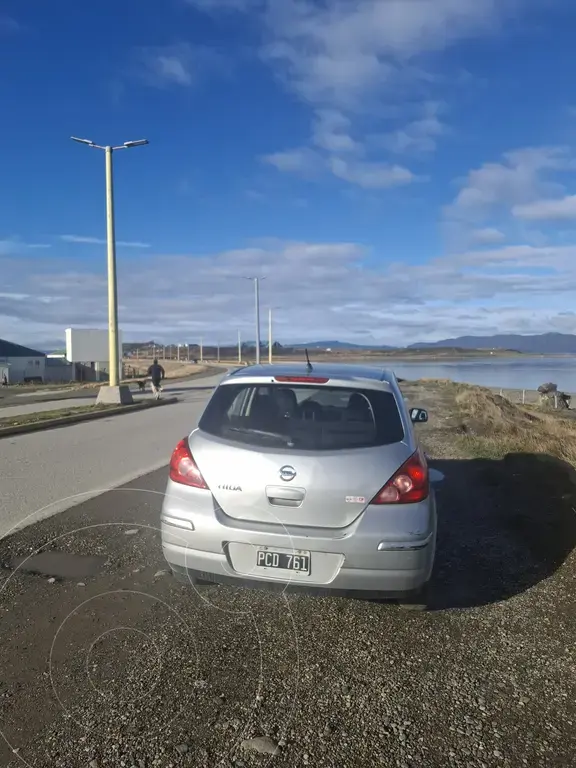 Nissan Tiida Hatchback Visia (1798 Cc) 2015 - foto 3