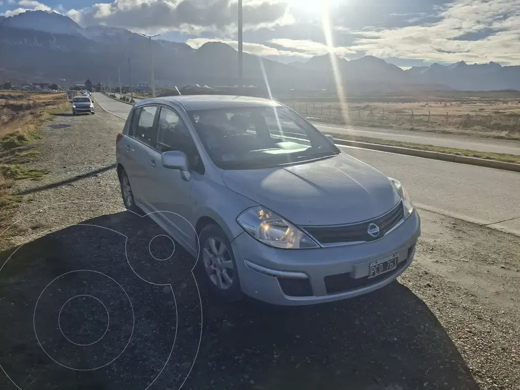 Nissan Tiida Hatchback Visia (1798 Cc) 2015 - foto 5