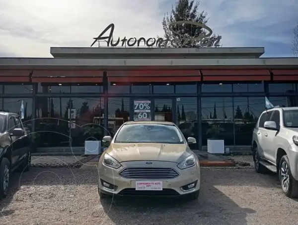 Ford Focus Focus L/16 2.0 4 P Titanium 2016 - foto 1