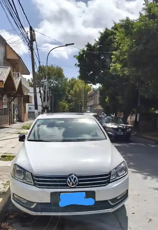 Volkswagen Passat 2.0 Tsi Luxury Dsg  2013 - foto 1