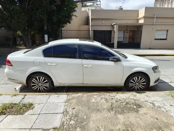 Volkswagen Passat 2.0 Tsi Luxury Dsg  2013 - foto 2